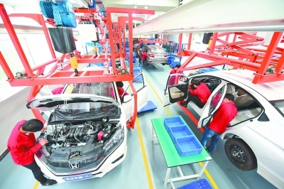 花380万元让学生拆装汽车 揭秘职业教育的新标杆